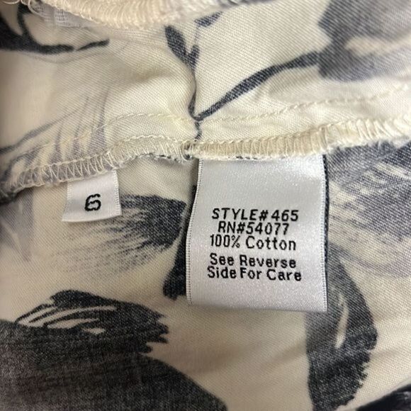 CAbi Rosie Floral Pleated Skirt Women Side Pockets Ivory and Purple - Picture 8 of 11